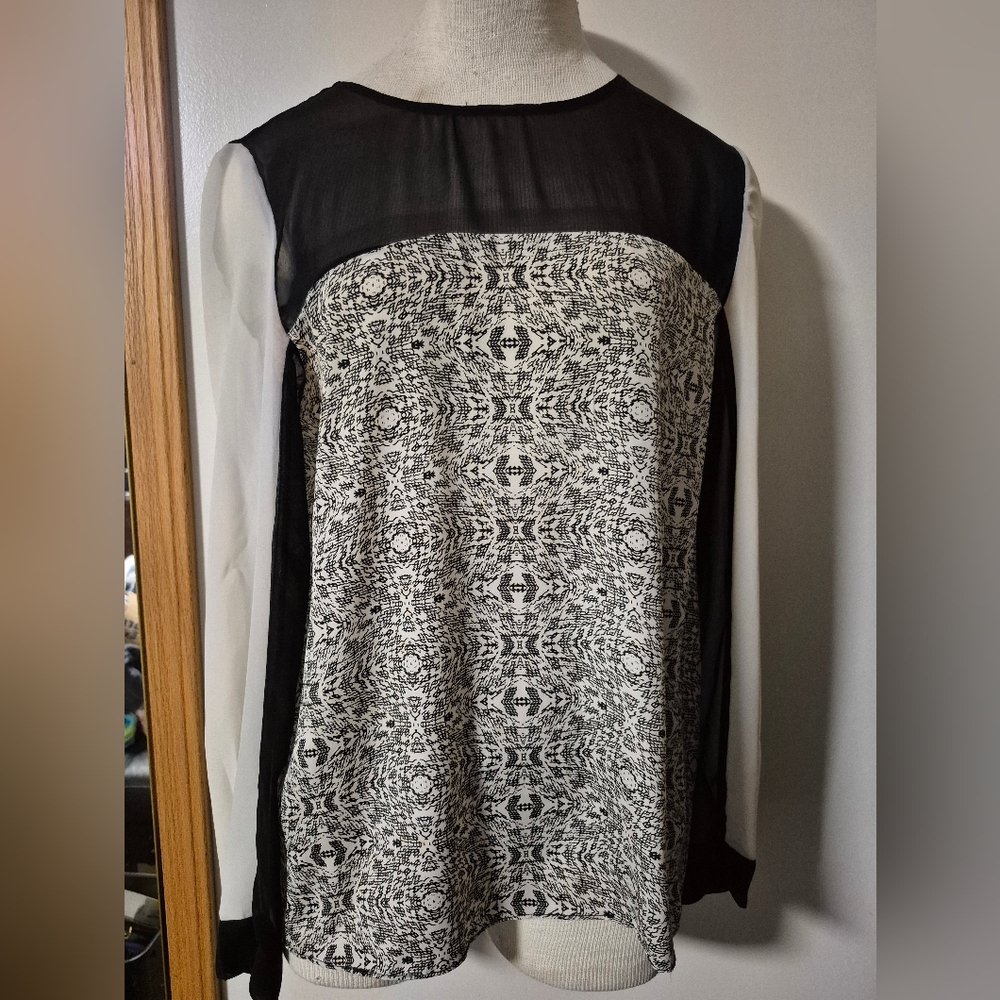 W118 by Walter Baker black and white pattern top sheer details